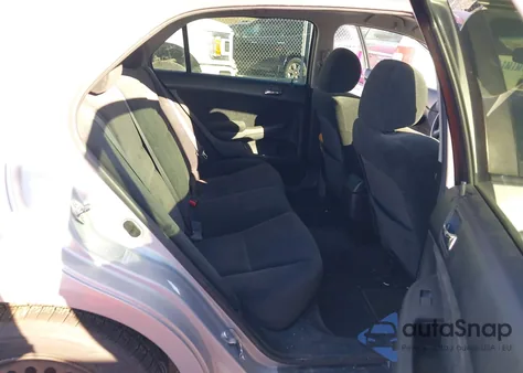 2005 Honda Accord 2.4 Dx z USA, uszkodzony, nr VIN 1HGCM56155A177290